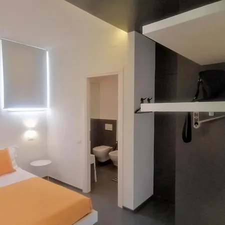 Via Salita Di Castelvecchio 5